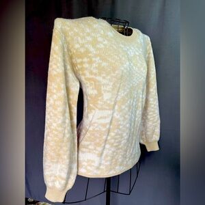 Bobeau - M - 100% Acrylic Crew Neck Sweater in White and Tan pattern